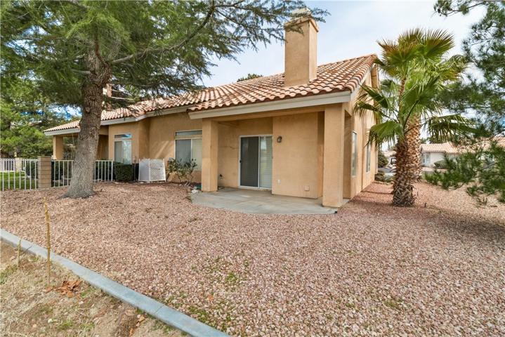 11374 Sawgrass, Apple Valley, California 92308