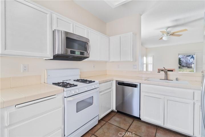 11374 Sawgrass, Apple Valley, California 92308