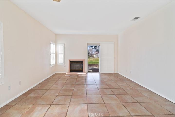 11374 Sawgrass, Apple Valley, California 92308
