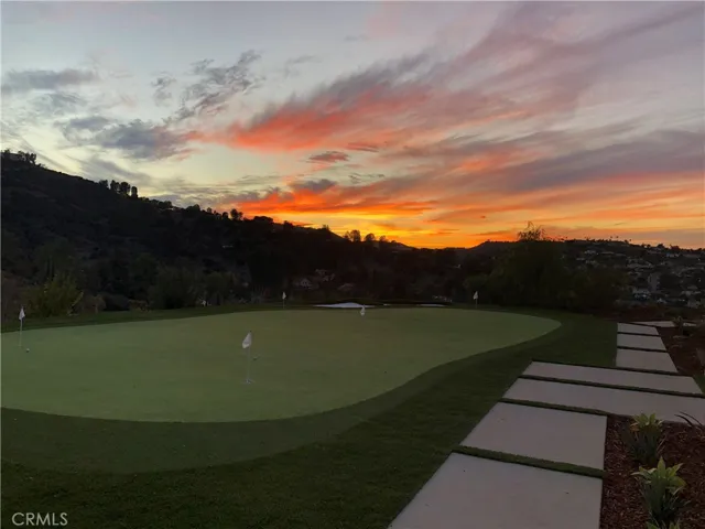 4389 Park Vicente, Calabasas, California 91302