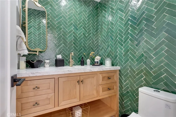 4389 Park Vicente, Calabasas, California 91302