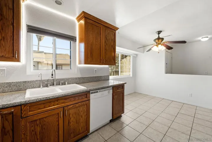 205 Camlau Dr H, Chula Vista, California 91911