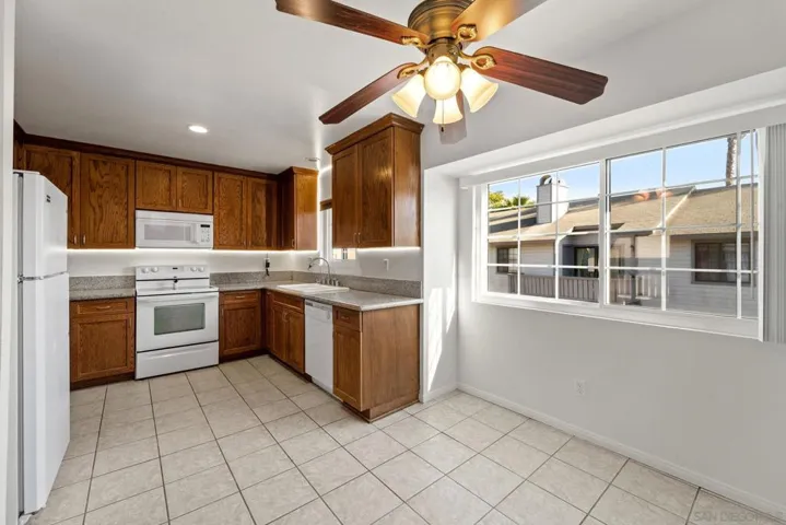 205 Camlau Dr H, Chula Vista, California 91911