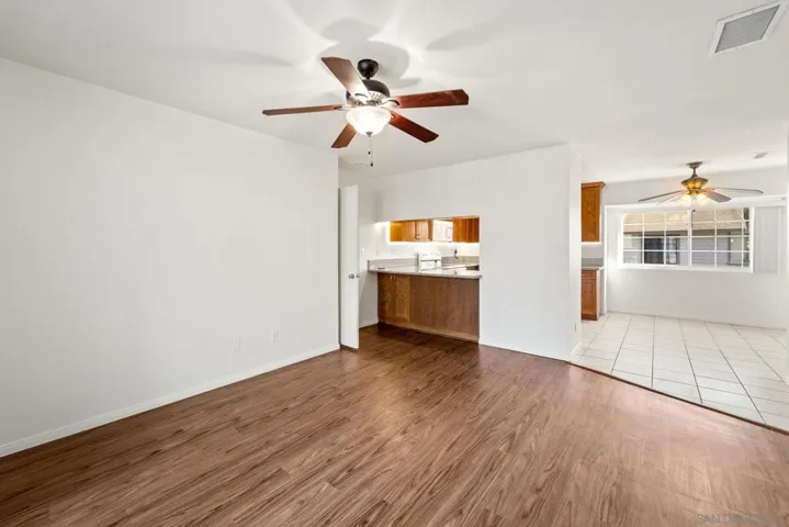 205 Camlau Dr H, Chula Vista, California 91911