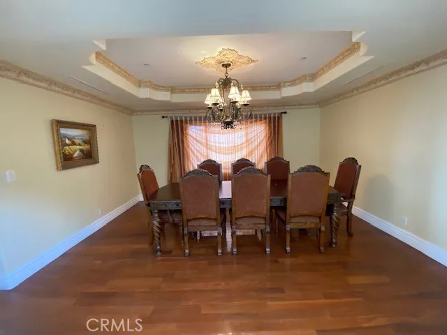 Formal Dining room Entry level/Right