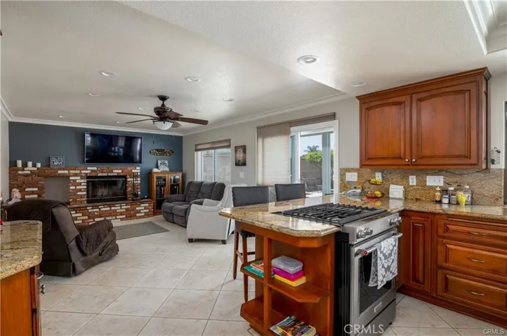 1101 W Citron Street, Corona, California 92882