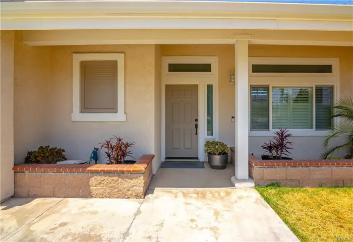 1101 W Citron Street, Corona, California 92882
