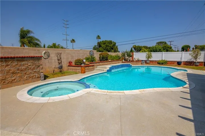 1101 W Citron Street, Corona, California 92882