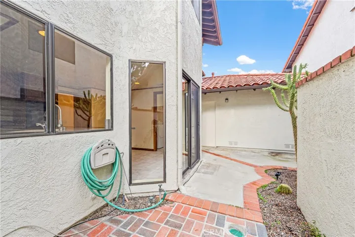 6267 Riviera Circle, Long Beach, California 90815