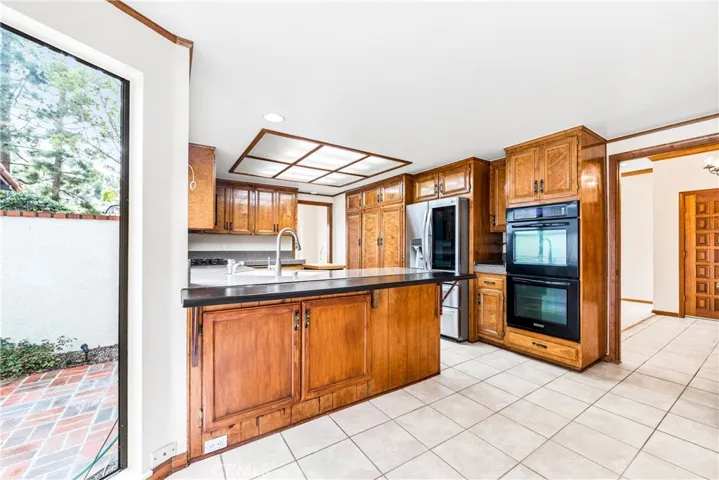 A very functional kitchen area.  Plus, great space for conversations