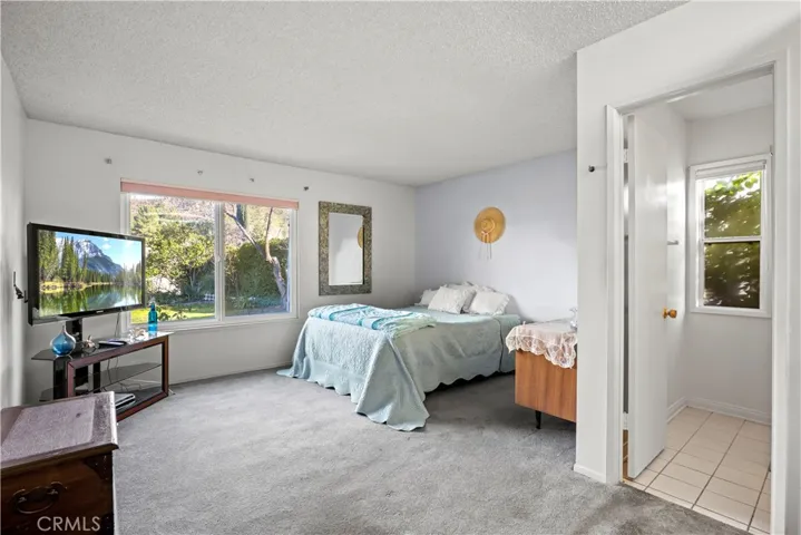 28220 Alaminos Drive, Saugus, California 91350