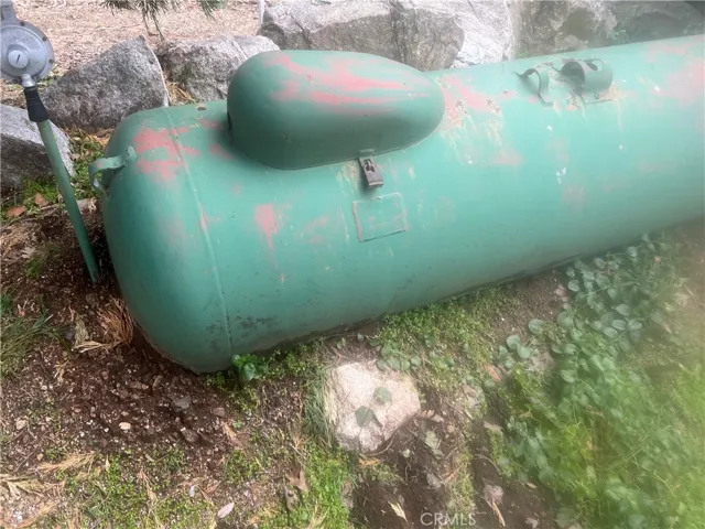Propane tank