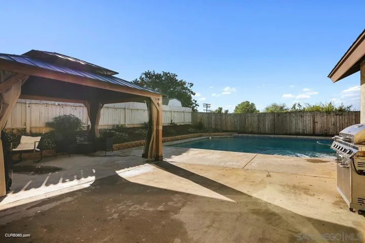 9626 Dorsal Dr, Lakeside, California 92040
