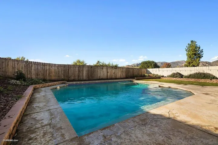 9626 Dorsal Dr, Lakeside, California 92040