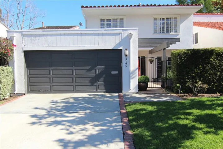 429 Vista Suerte, Newport Beach, California 92660