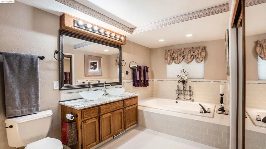 5518 Starfish Pl, Discovery Bay, California 94505