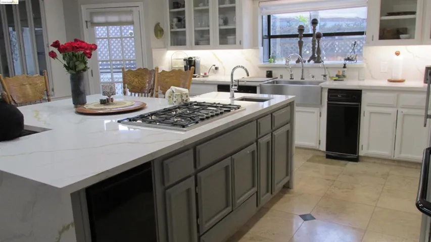 5518 Starfish Pl, Discovery Bay, California 94505