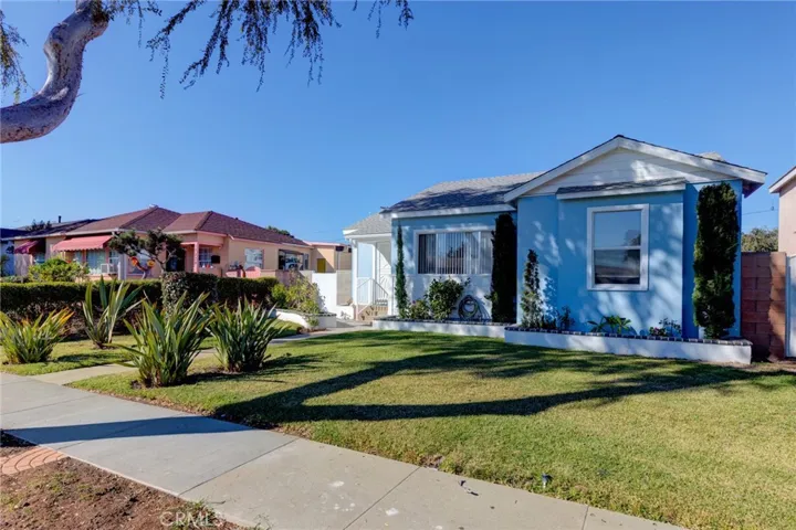 17223 Casimir Avenue, Torrance, California 90504