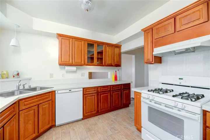 17223 Casimir Avenue, Torrance, California 90504