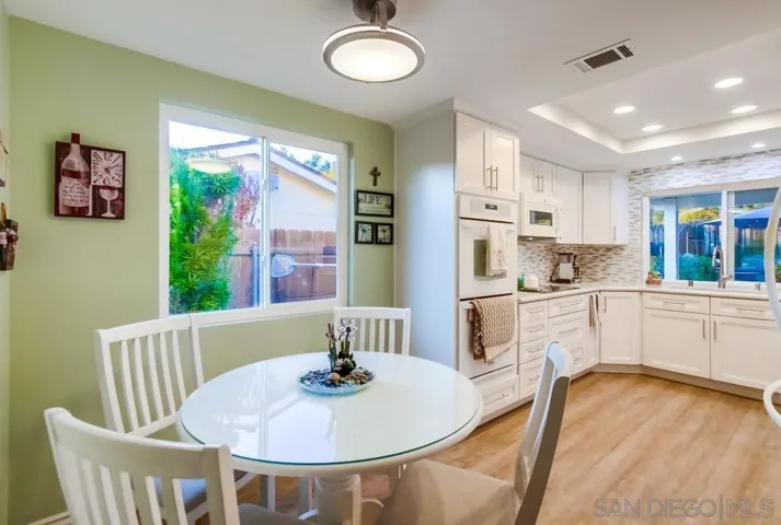 Light and bright breakfast area perfect for more casual meals!