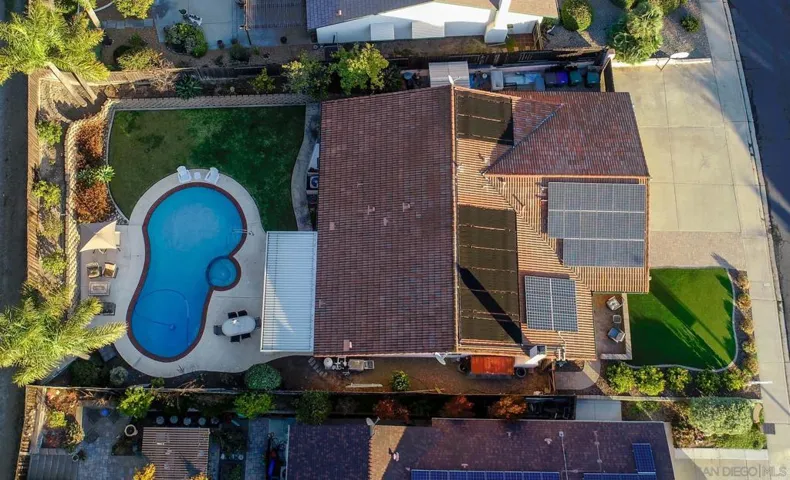 Large 8236 sq.ft. lot!