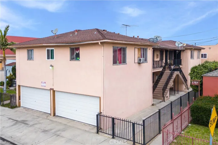 2755 E 58th Street, Huntington Park, California 90255