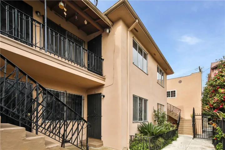 2755 E 58th Street, Huntington Park, California 90255