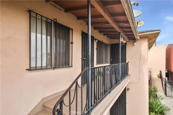 2755 E 58th Street, Huntington Park, California 90255