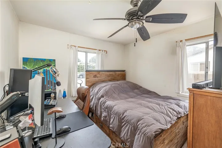 18512 Ashley Avenue, Torrance, California 90504