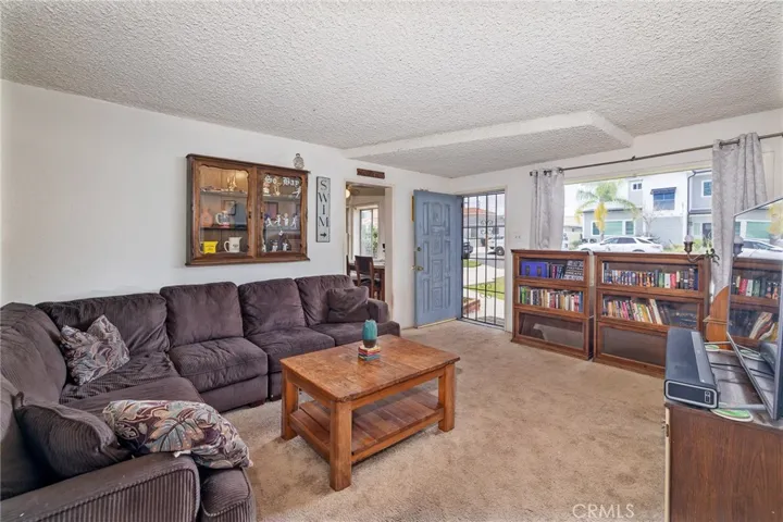 18512 Ashley Avenue, Torrance, California 90504