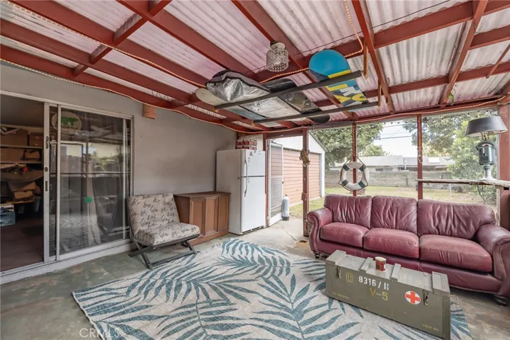 18512 Ashley Avenue, Torrance, California 90504