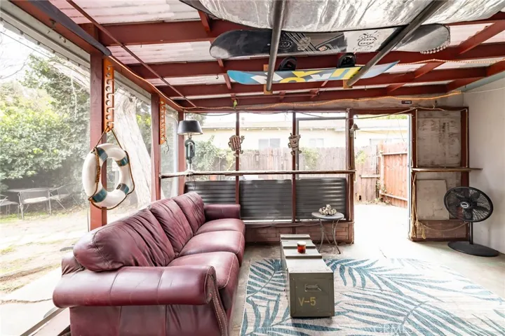 18512 Ashley Avenue, Torrance, California 90504