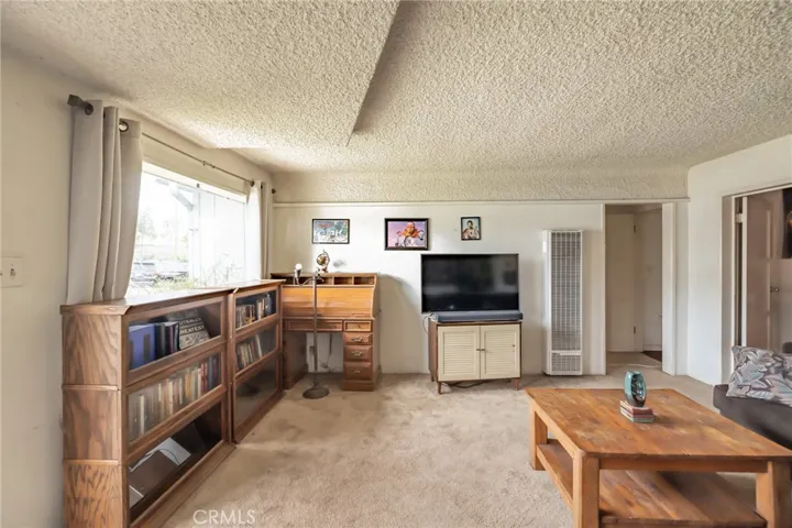 18512 Ashley Avenue, Torrance, California 90504