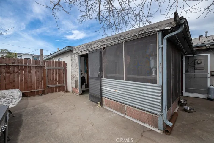 18512 Ashley Avenue, Torrance, California 90504