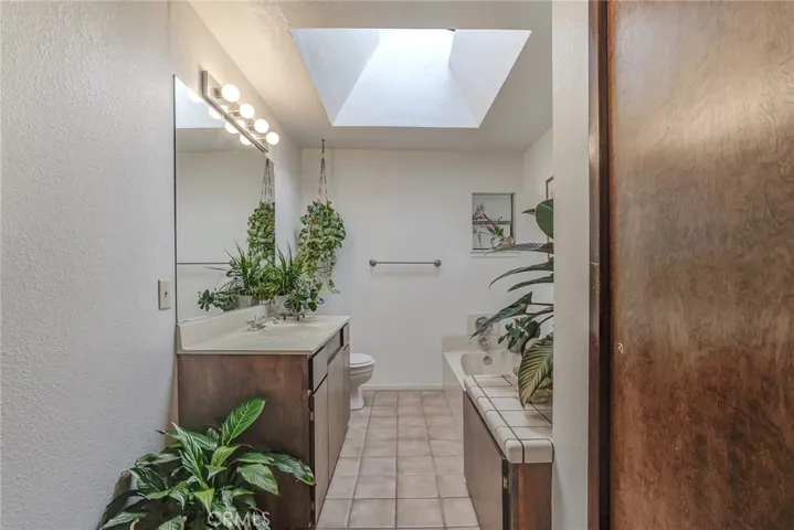 2854 Illinois Avenue, Corning, California 96021
