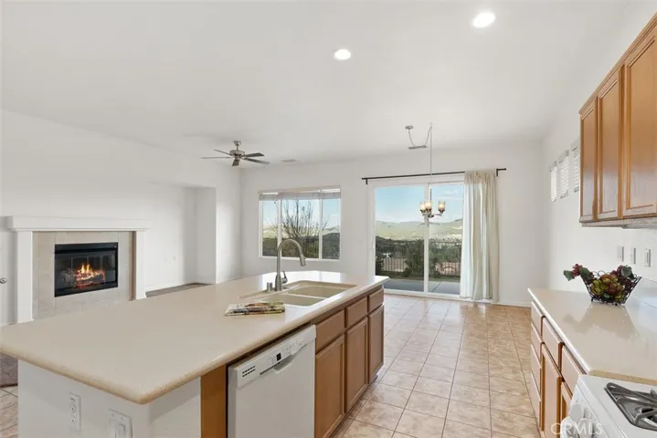 24654 Hatton Lane, Corona, California 92883