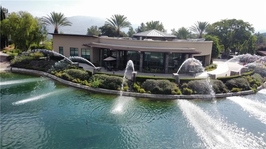 Ariel view of the fountains at the lake center