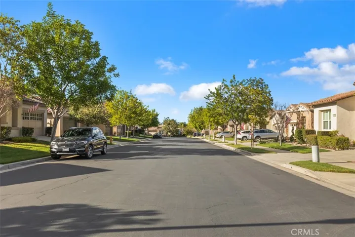 Nice flat walkable street