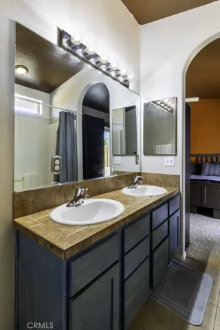 6626 Cholla Avenue, 29 Palms, California 92277