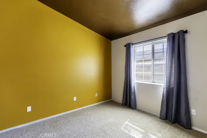 6626 Cholla Avenue, 29 Palms, California 92277