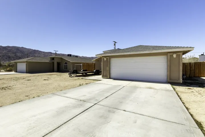 6626 Cholla Avenue, 29 Palms, California 92277