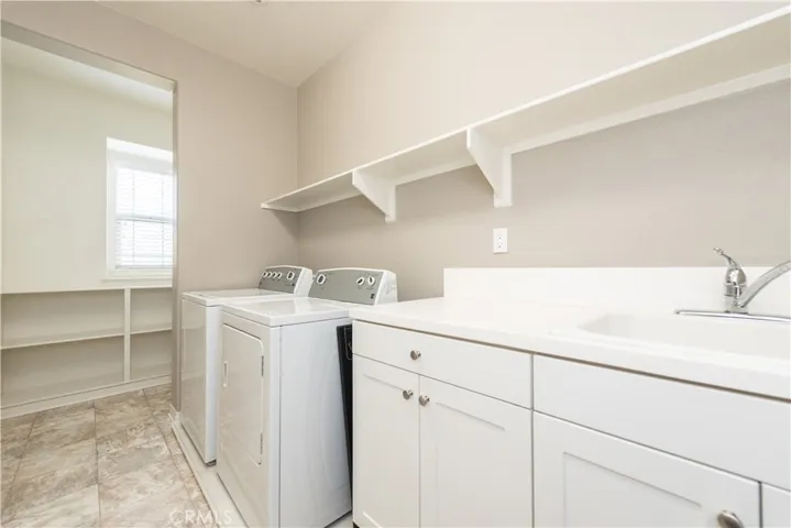 UPSTAIRS LAUNDRY ROOM
