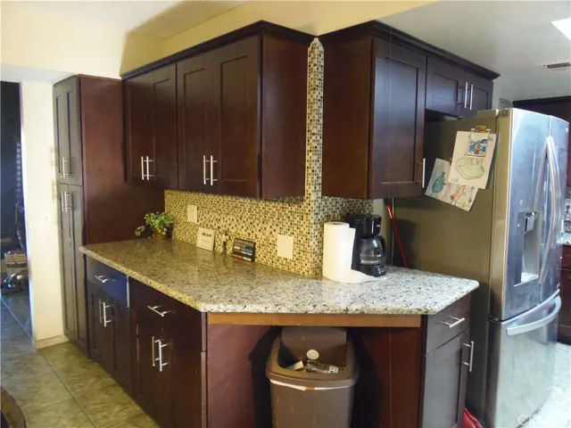 1178 Oakwood Avenue, Rialto, California 92376