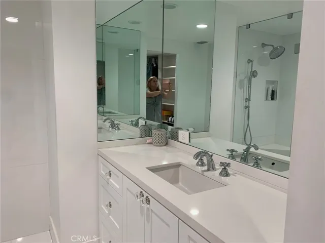 2160 Century Park 1107, Los Angeles, California 90067