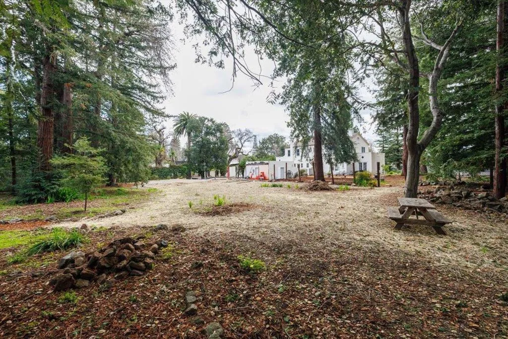 848 Edgewood Road, Redwood City, California 94062 home-pic-8
