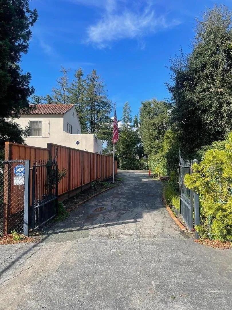 848 Edgewood Road, Redwood City, California 94062 home-pic-23