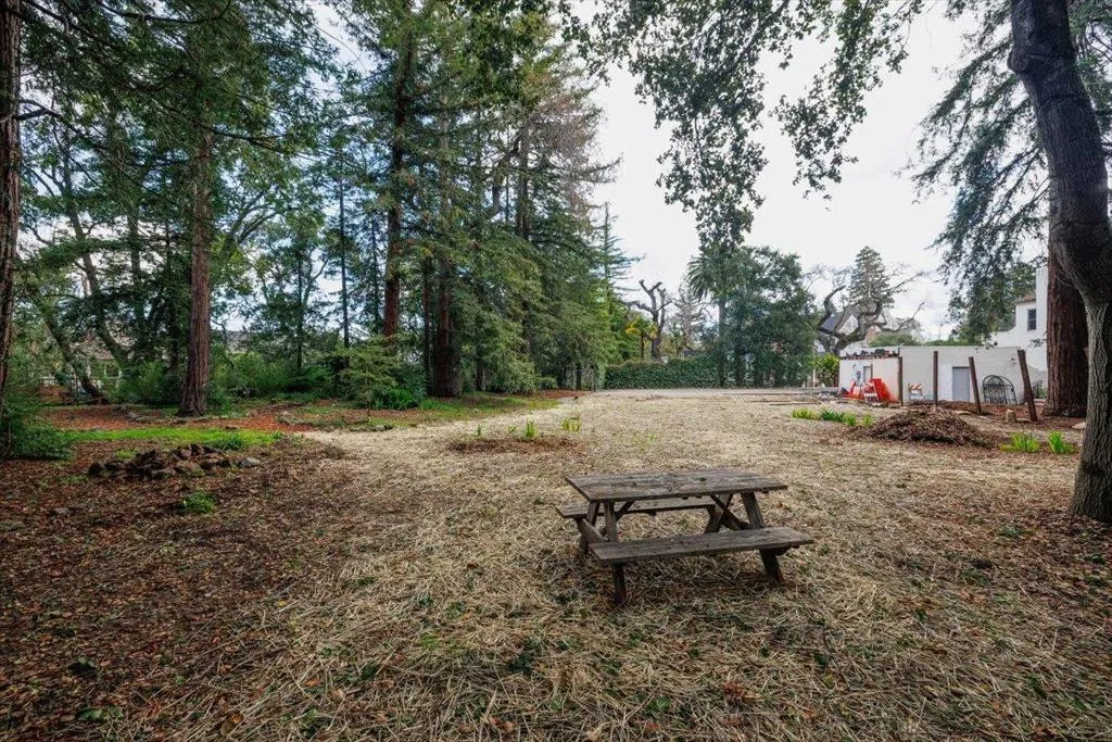 848 Edgewood Road, Redwood City, California 94062 home-pic-6