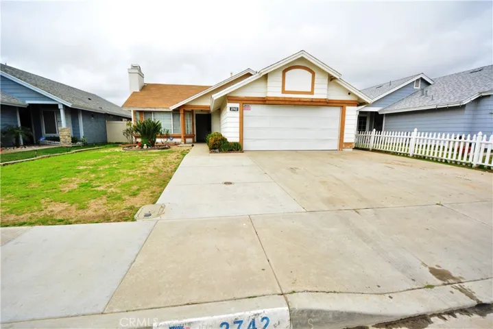 2742 Riva Ridge Street, Perris, California 92571
