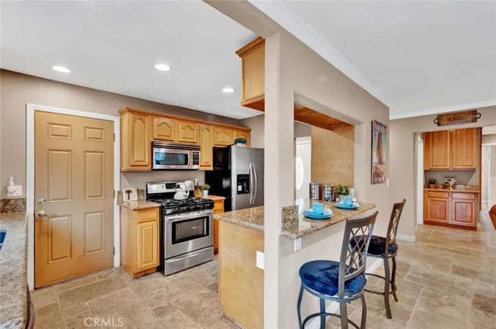 Breakfast Bar in the Kitchen