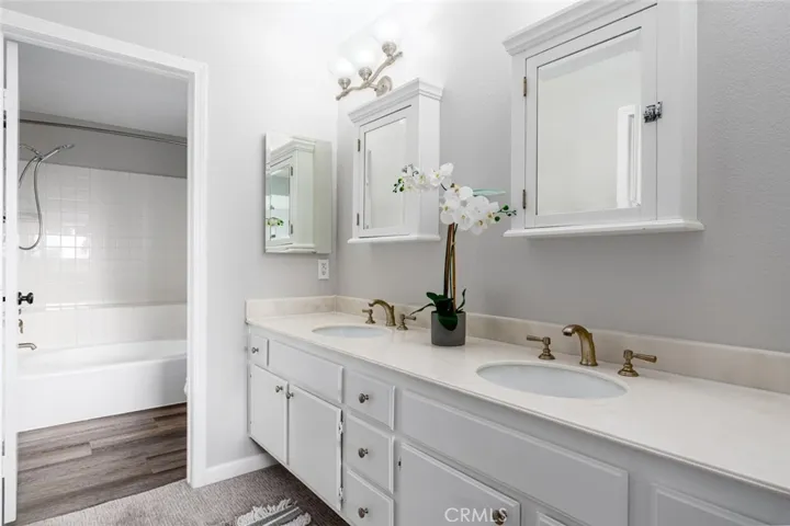 28852 Oakview Lane, Trabuco Canyon, California 92679